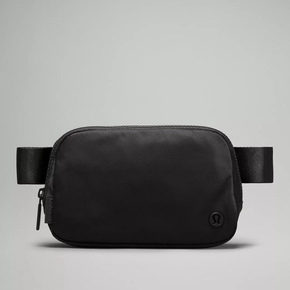 lululemon athletica Handbags - Lululemon Everywhere Belt Bag 1L Crossbody Bag Black/Black New Rare Fanny Pack